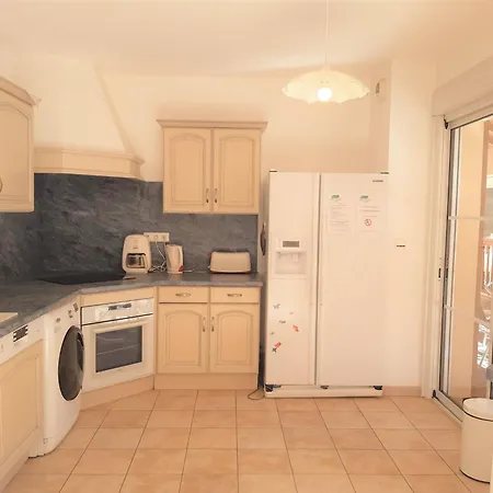 Duplex De Standing Au Coeur De Village Апартаменты Сен-Лари-Сулан